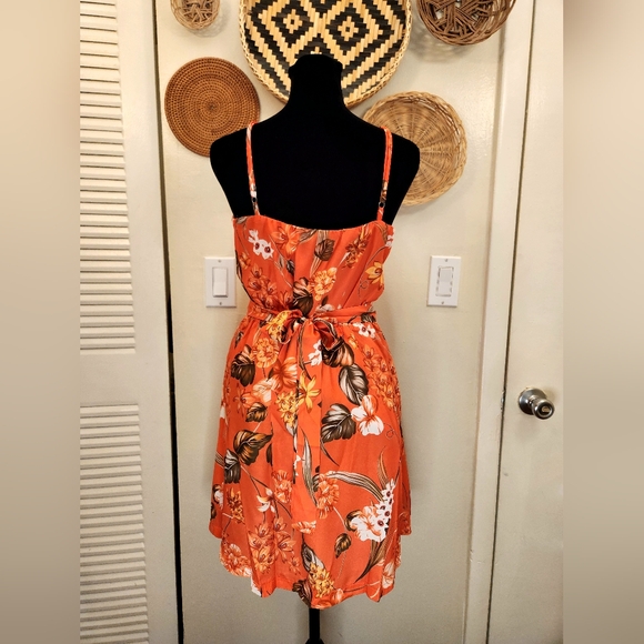 Floral Sleeveless Mini Dress - Picture 10 of 12